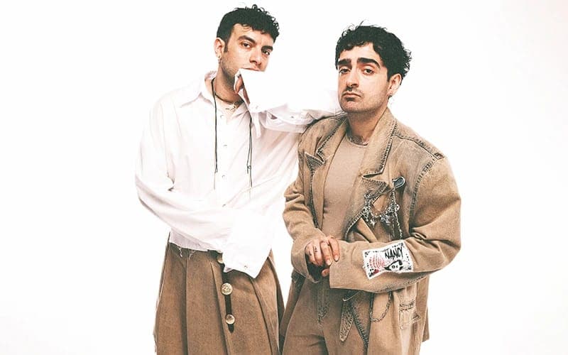 Dolu Kadehi Ters Tut Konseri