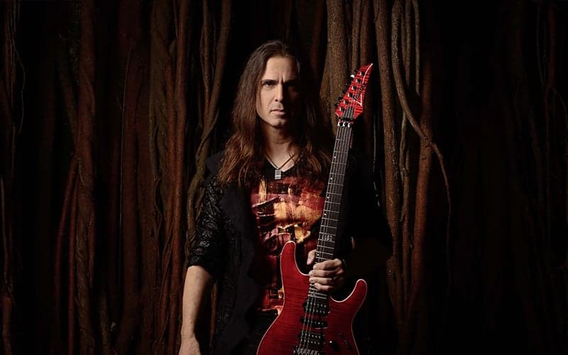 %100 Metal Sunar: Kiko Loureiro | İstanbul