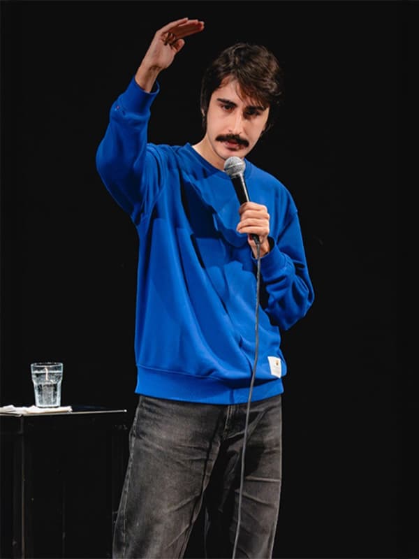 Deniz Göktaş Stand Up