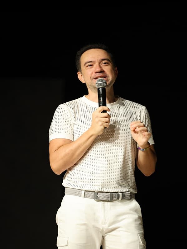 Kaan Sekban Stand Up